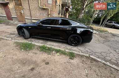 Ліфтбек Tesla Model S 2014 в 