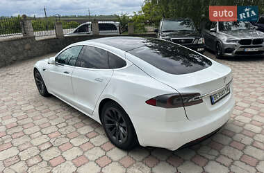 Лифтбек Tesla Model S 2020 в 