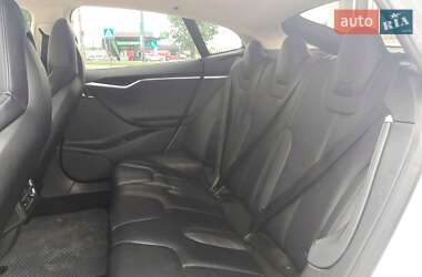 Лифтбек Tesla Model S 2014 в 