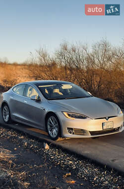 Лифтбек Tesla Model S 2016 в 