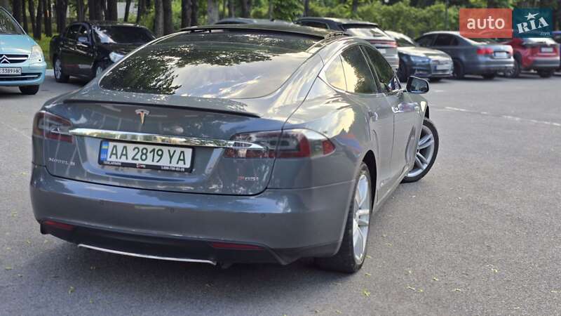 Лифтбек Tesla Model S 2013 в Харькове