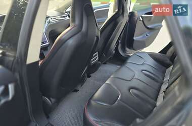 Ліфтбек Tesla Model S 2013 в 