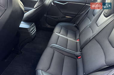 Лифтбек Tesla Model S 2017 в 