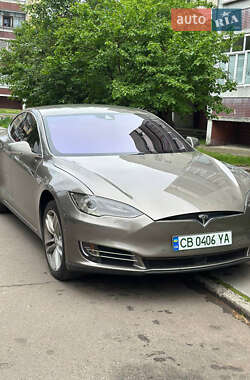 Ліфтбек Tesla Model S 2015 в 