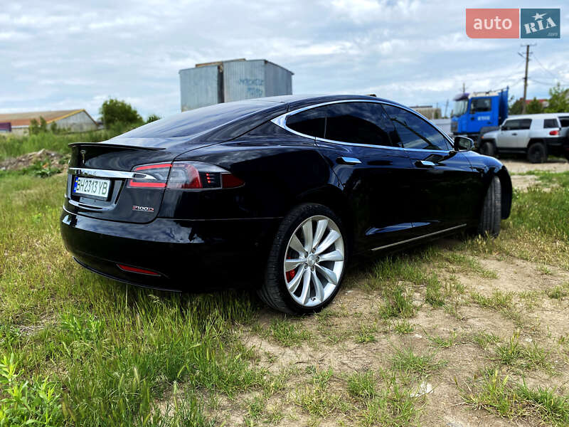 Лифтбек Tesla Model S 2017 в Одессе