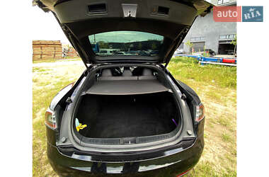 Лифтбек Tesla Model S 2017 в 