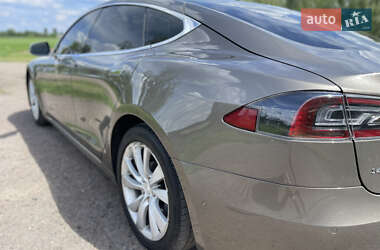 Ліфтбек Tesla Model S 2016 в Полтаві