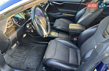 Лифтбек Tesla Model S 2017 в 