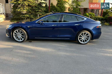 Лифтбек Tesla Model S 2017 в 