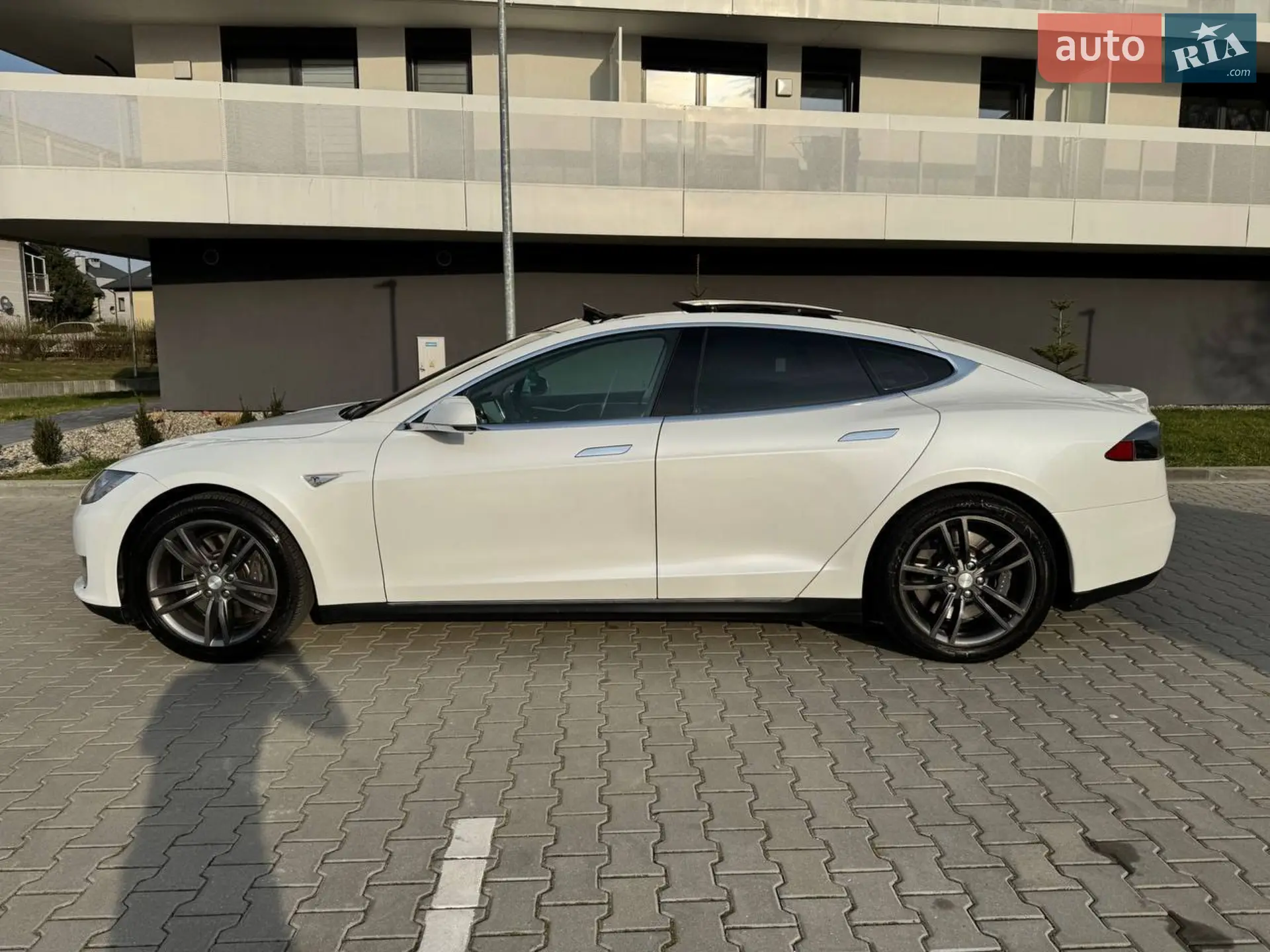 2013 Tesla Model S - мініатюра 2