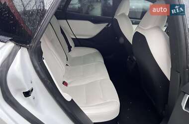 Лифтбек Tesla Model S 2020 в Львове