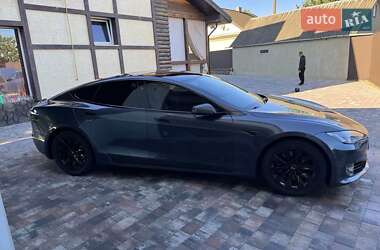 Ліфтбек Tesla Model S 2017 в Володимирі