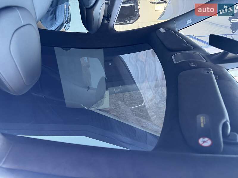 Ліфтбек Tesla Model S 2017 в Володимирі