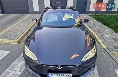 Лифтбек Tesla Model S 2018 в Львове