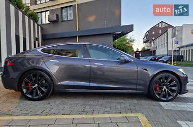 Лифтбек Tesla Model S 2018 в Львове