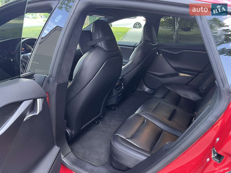 Лифтбек Tesla Model S 2020 в Ивано-Франковске
