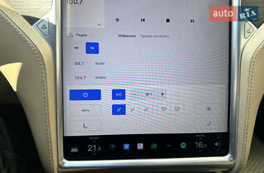 Лифтбек Tesla Model S 2016 в 