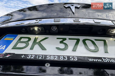 Лифтбек Tesla Model S 2018 в 