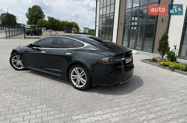 Лифтбек Tesla Model S 2014 в 