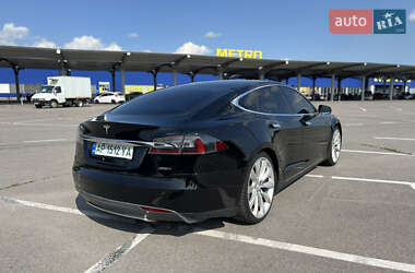 Ліфтбек Tesla Model S 2015 в 