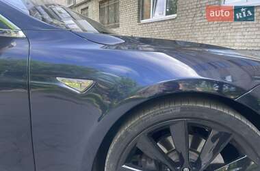 Ліфтбек Tesla Model S 2013 в 