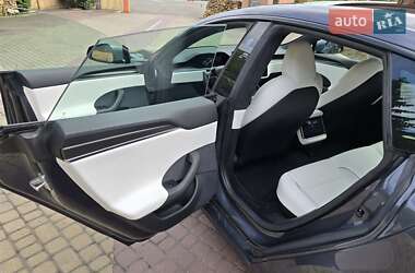 Ліфтбек Tesla Model S 2021 в 