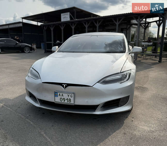 Ліфтбек Tesla Model S 2017 в Києві фото 2 Ліфтбек Tesla Model S 2017 в Києві