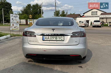 Лифтбек Tesla Model S 2017 в 