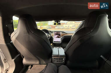 Лифтбек Tesla Model S 2017 в 