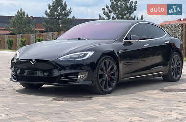 Лифтбек Tesla Model S 2019 в 