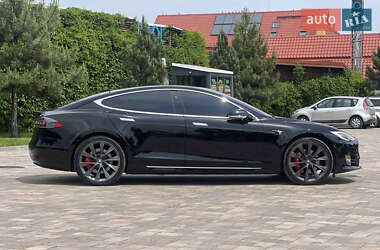 Лифтбек Tesla Model S 2019 в 