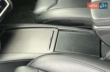 Лифтбек Tesla Model S 2019 в 