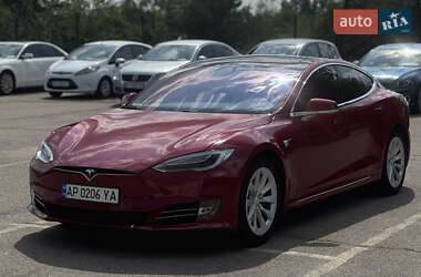 Лифтбек Tesla Model S 2018 в 