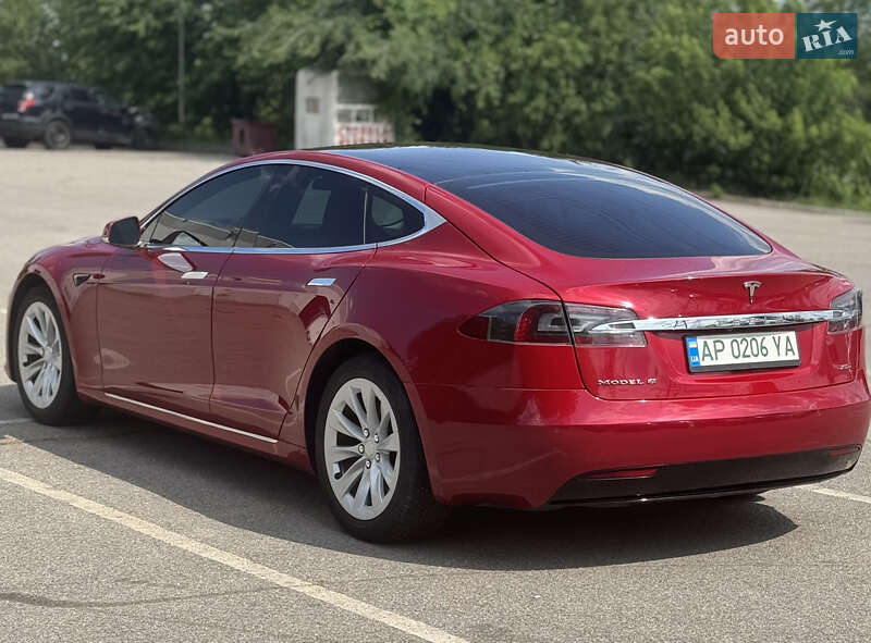 Ліфтбек Tesla Model S 2018 в Запоріжжі