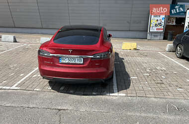 Лифтбек Tesla Model S 2016 в 