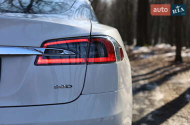 Ліфтбек Tesla Model S 2016 в 