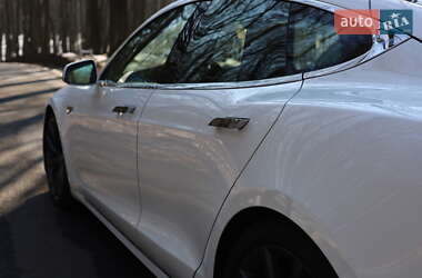 Ліфтбек Tesla Model S 2016 в 