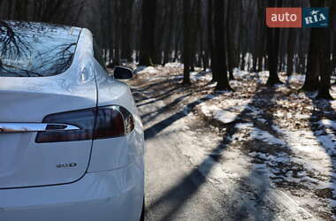 Ліфтбек Tesla Model S 2016 в 