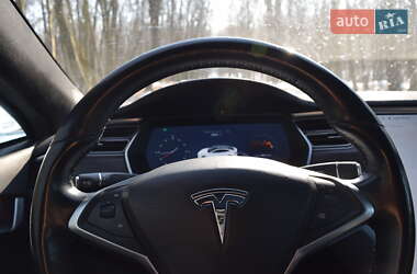 Ліфтбек Tesla Model S 2016 в 