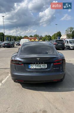 Лифтбек Tesla Model S 2019 в 