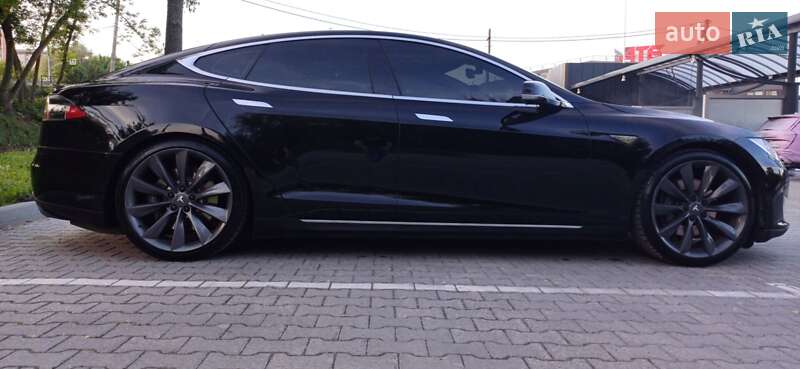 Лифтбек Tesla Model S 2013 в Хмельницком