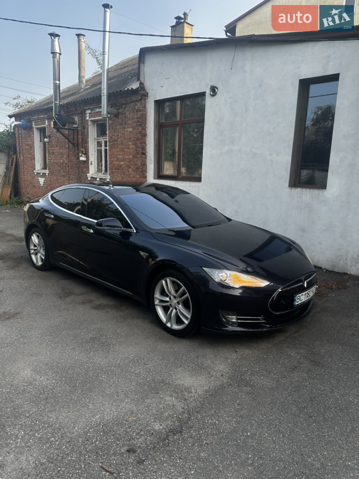2015 Tesla Model S - мініатюра 3
