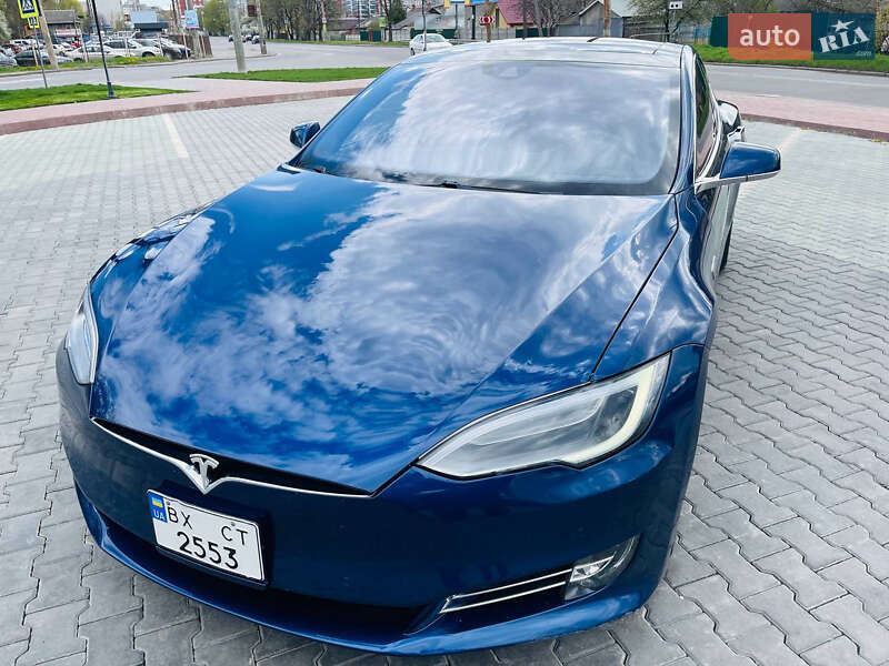 Ліфтбек Tesla Model S 2016 в Хмельницькому