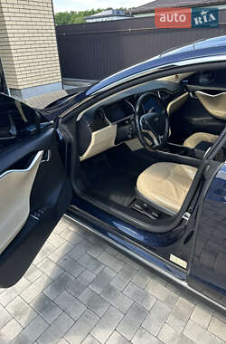 Ліфтбек Tesla Model S 2013 в 