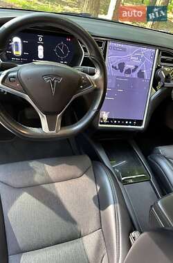 Лифтбек Tesla Model S 2017 в 