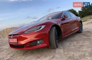 Лифтбек Tesla Model S 2018 в 