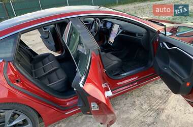 Лифтбек Tesla Model S 2018 в 