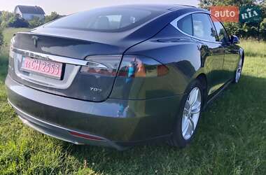 Лифтбек Tesla Model S 2015 в 