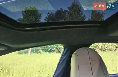 Лифтбек Tesla Model S 2015 в 
