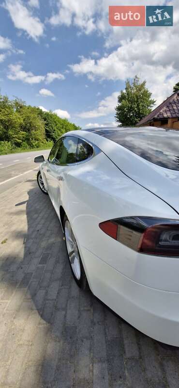 Ліфтбек Tesla Model S 2014 в Красилові